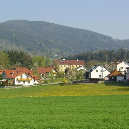 Altes Schulhaus In Leithen - شقة