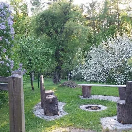 شقة Altes Schulhaus In Leithen - *