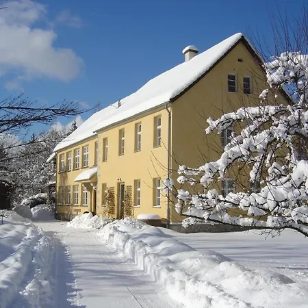 Apartment Altes Schulhaus In Leithen - Bernried